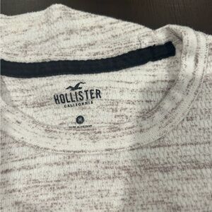 Hollister Men's Cream long sleeve T Medium